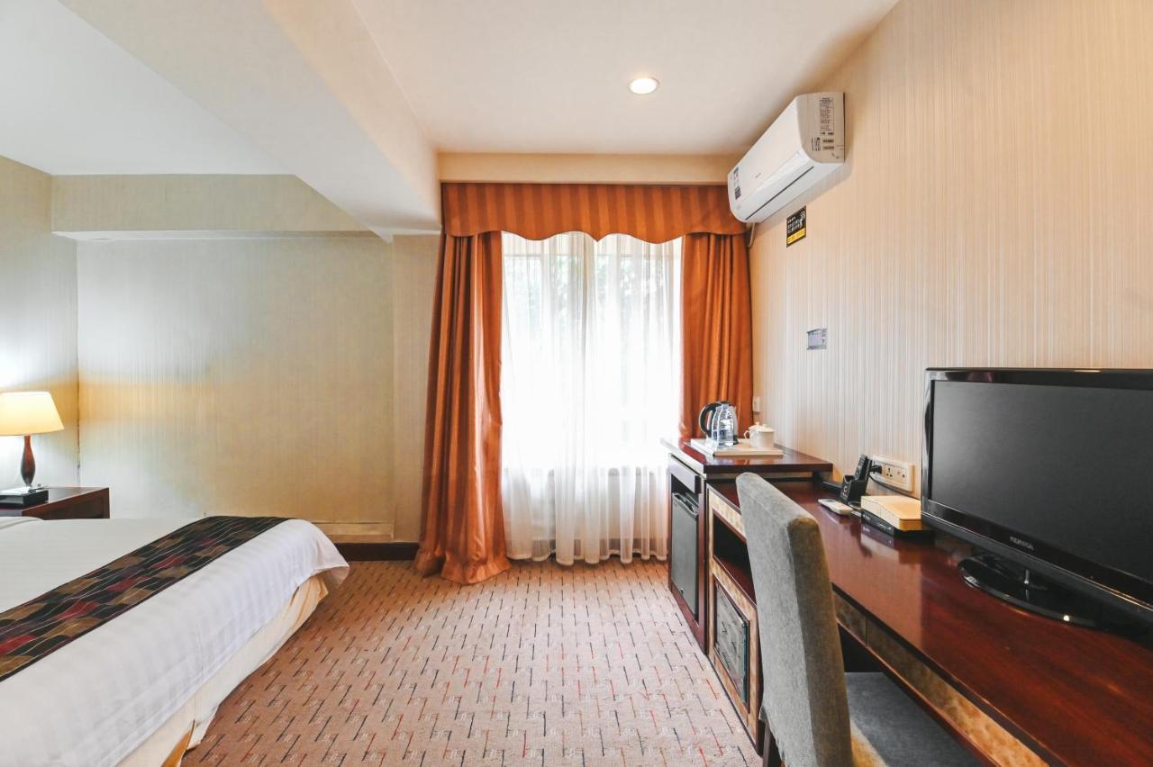 Royal Plaza Hotel Гуанчжоу Экстерьер фото