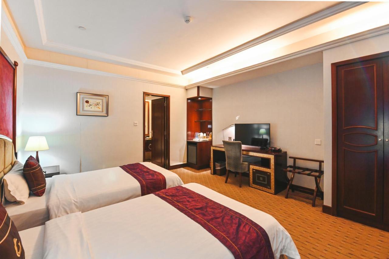 Royal Plaza Hotel Гуанчжоу Экстерьер фото