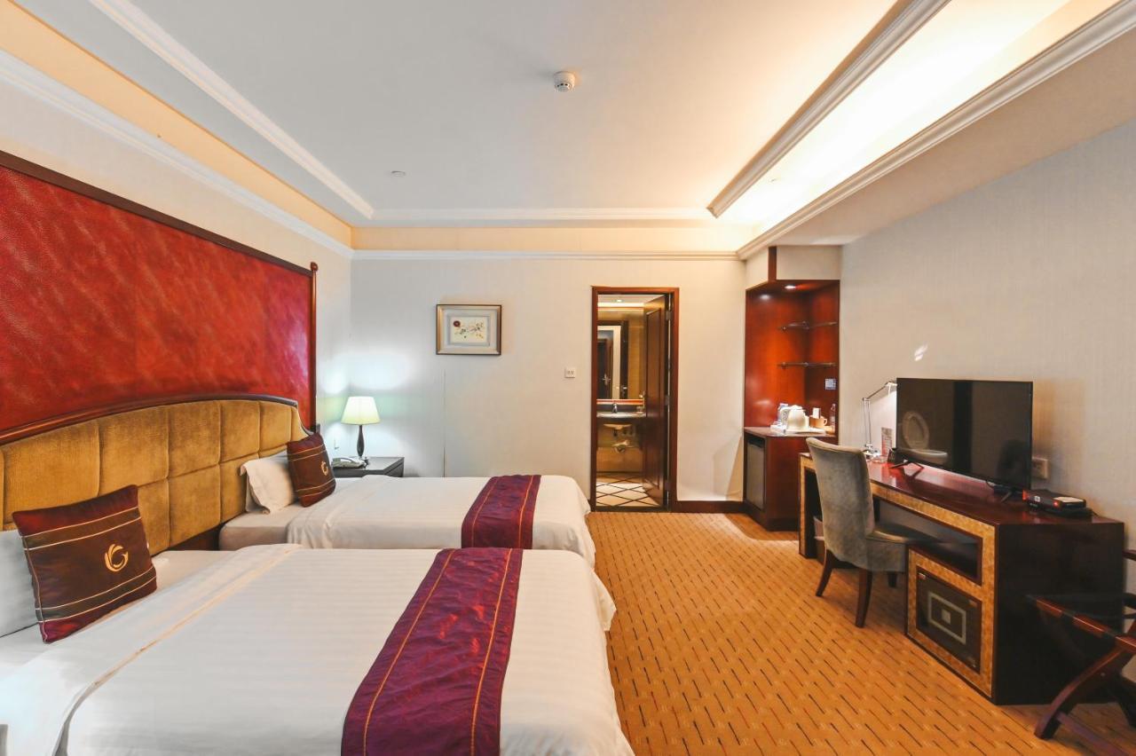 Royal Plaza Hotel Гуанчжоу Экстерьер фото