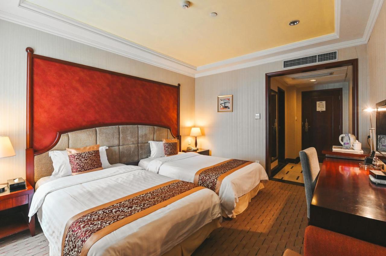 Royal Plaza Hotel Гуанчжоу Экстерьер фото