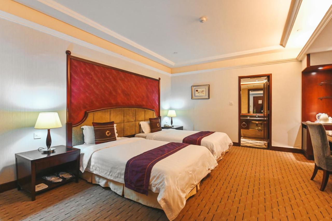 Royal Plaza Hotel Гуанчжоу Экстерьер фото